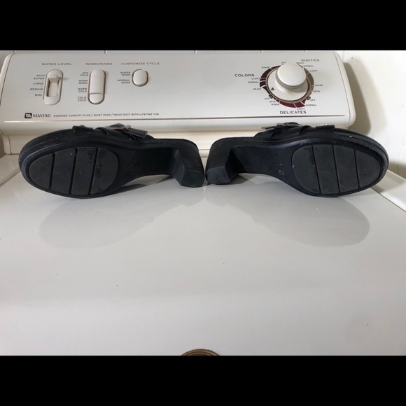 AE faux leather studded moto clogs 8.5M black. - Picture 2 of 5